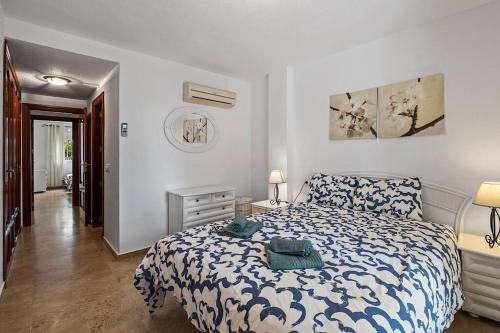 Ático dúplex de lujo Casares costa Costa del sol — hotel in Casares