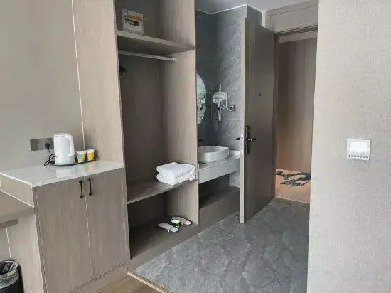 Lanting Hotel in Ningbo, People's Republic of China