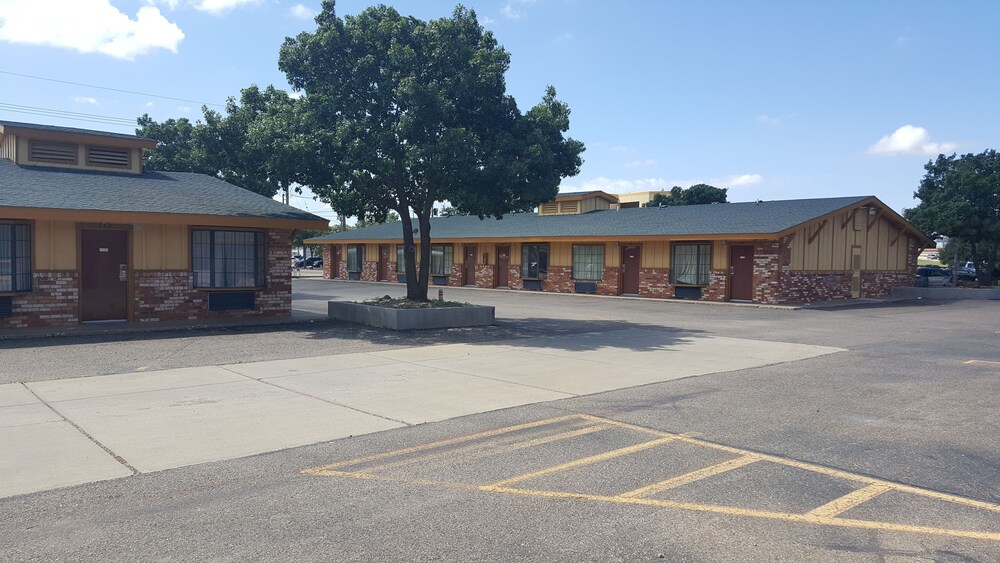 Stadium Motel - photo 29
