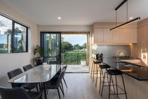 Modern Immaculate Residence In Mount Wellington — 4-Star Luxury Hotel in Auckland, New Zealand