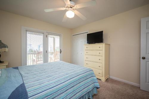 Sound Bite by Oak Island Accommodations - photo 44