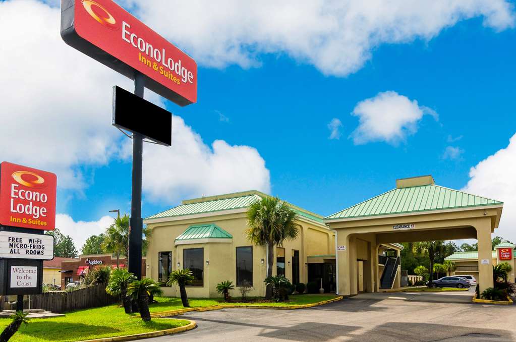 Econo Lodge Inn & Suites Gulfport Airport in Gulfport, United States