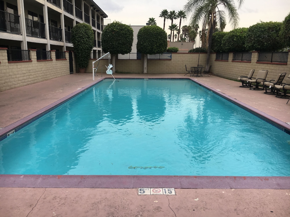 Motel6 Artesia CA - photo 42