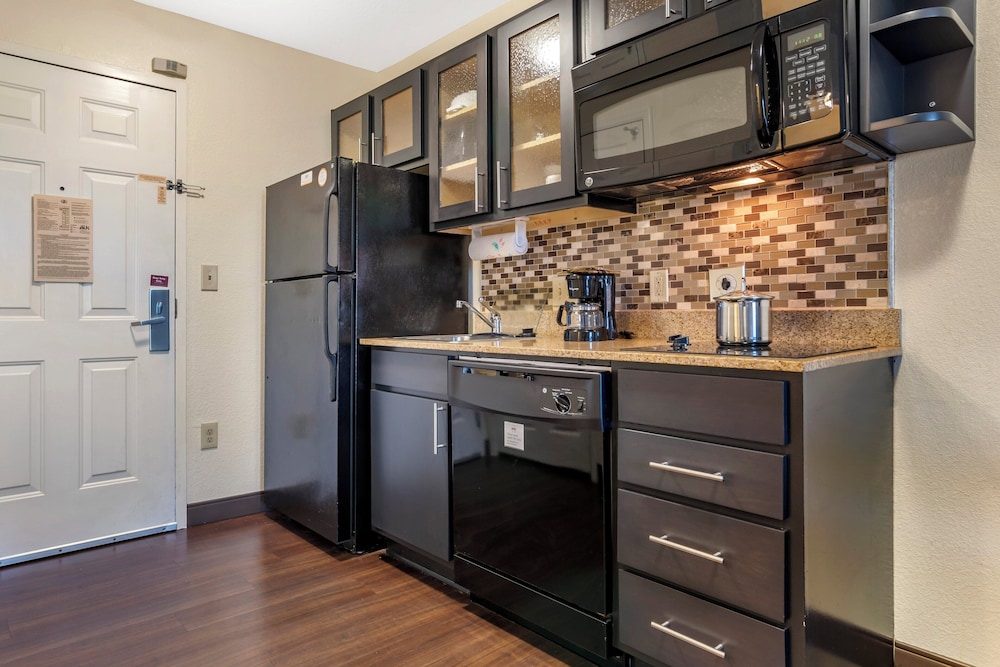 Candlewood Suites Alabaster by IHG - photo 14