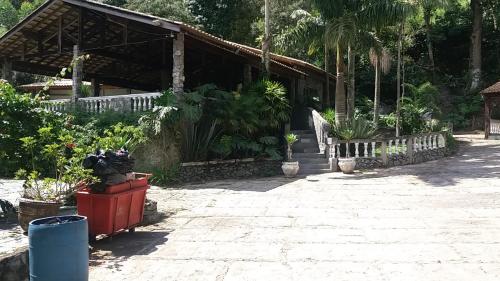 Sitio Com Piscina Para Festas e Eventos — hotel in Santana De Parnaiba