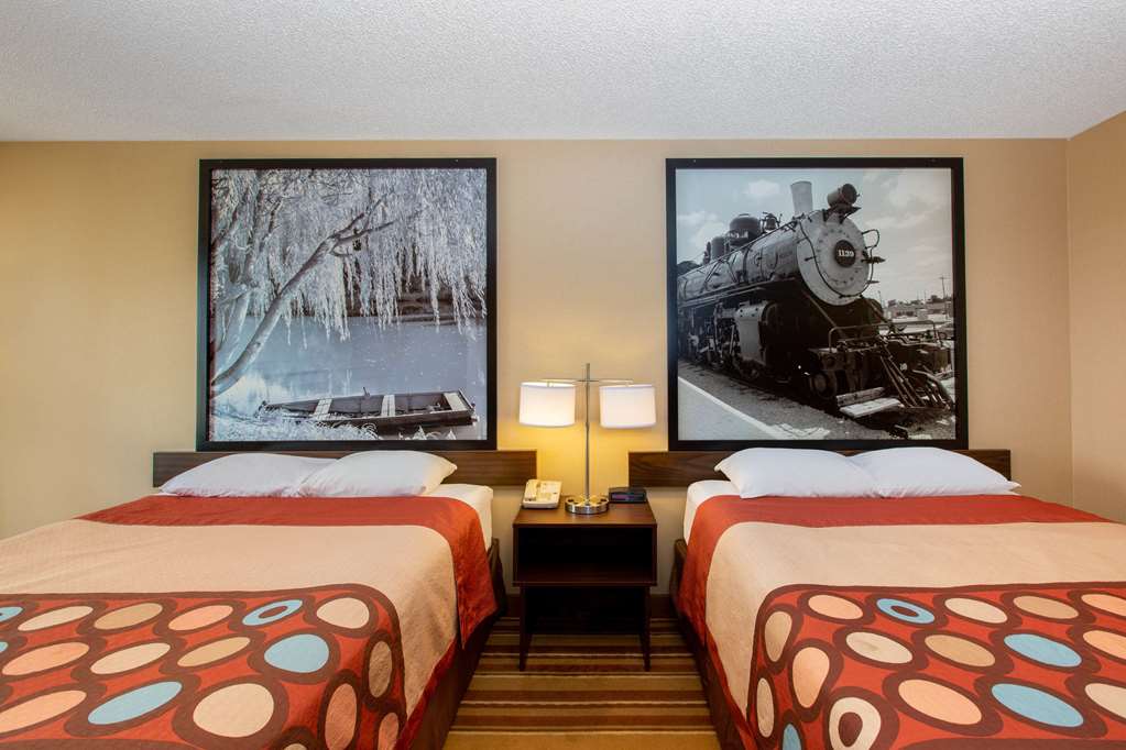 Super 8 by Wyndham Salina I 70 - photo 28