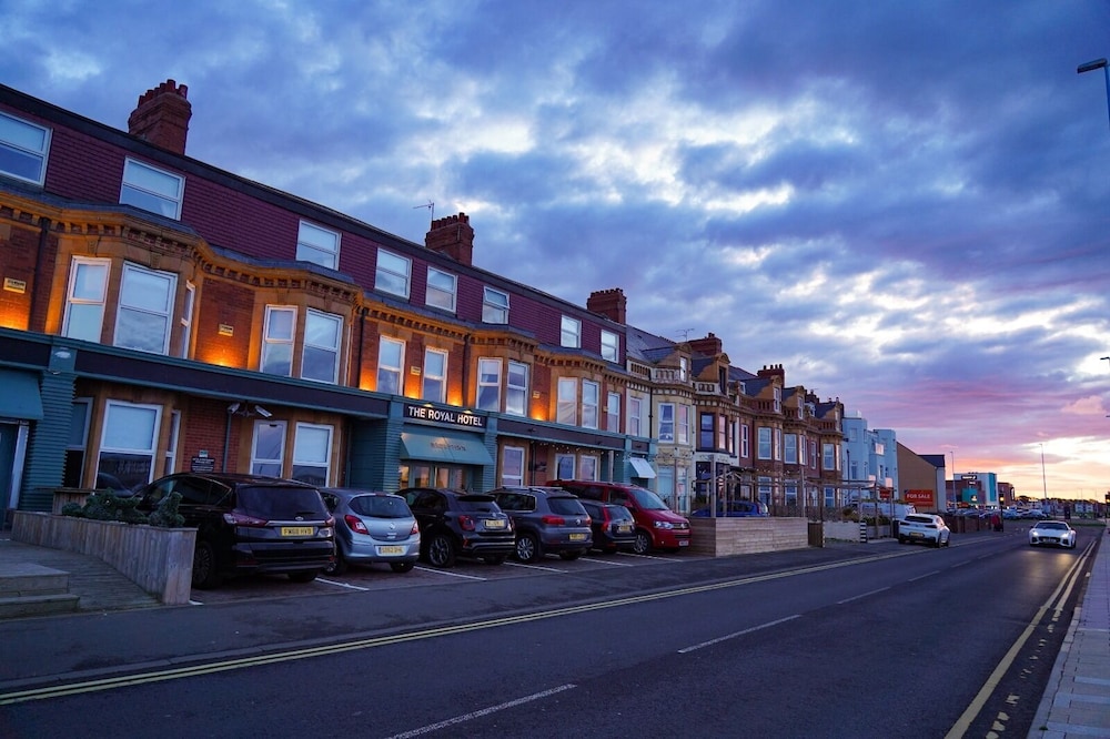The Royal Hotel — hotel in Whitley Bay