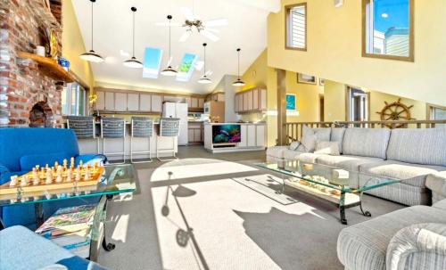 Ocean Oasis Views Sauna Walk to beach in Bodega Bay, United States