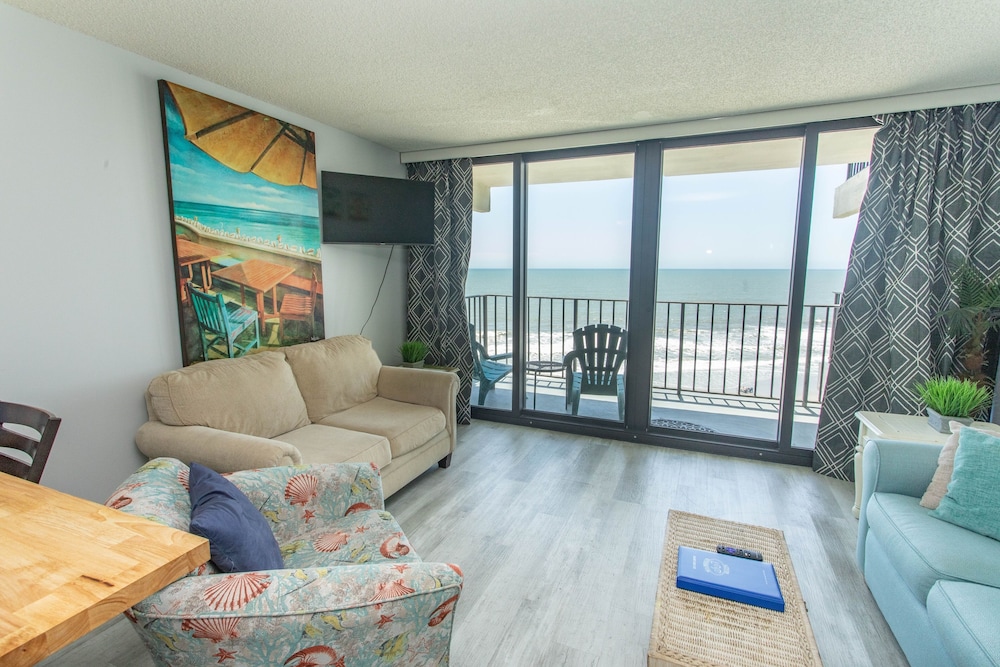 Royal Garden Resort 511 2 Bedroom Condo by RedAwning in Murrells Inlet, United States