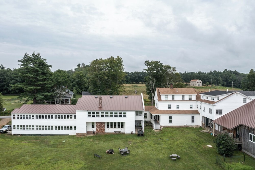 Lake Shore Farm Inn - photo 50