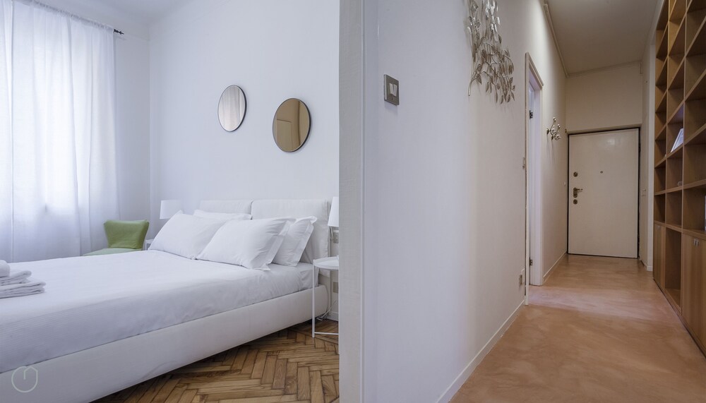 Italianway Nerino 5 — 4-Star Luxury Hotel in Milan, Italy