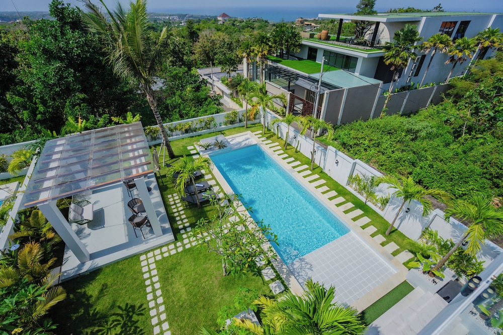 Gandum Uluwatu Luxury Boutique Stay Gandum Villa Complex — 4-Star Luxury Hotel in Pecatu, Indonesia