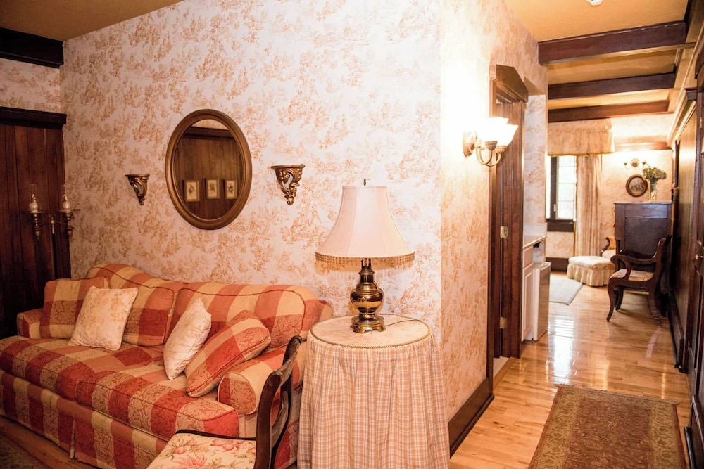 Springside Inn - photo 15