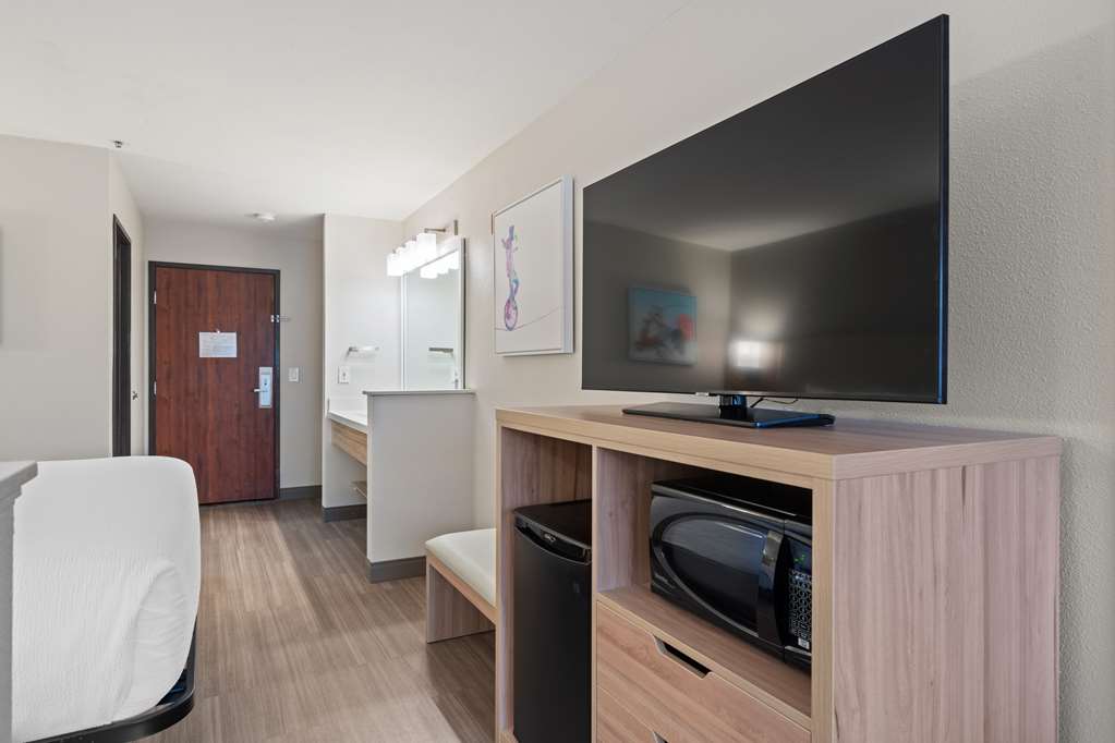 Best Western Lake Oswego Portland Hotel & Suites - photo 58
