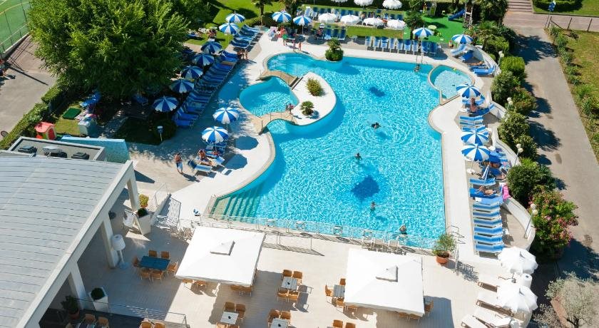 Hotel Majestic — 4-Star Luxury Hotel in Bibione, Italy