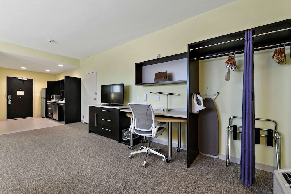Home2 Suites by Hilton Gulfport I 10 - photo 18