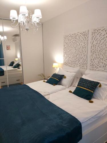 Beachfront Fontana 20 — 4-Star Luxury Hotel in Budva, Montenegro