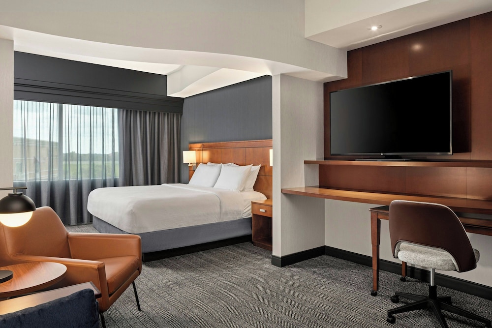 Courtyard by Marriott Minneapolis Maple Grove Arbor Lakes - photo 15