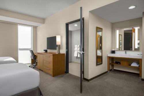 Hyatt Place Iowa City Downtown - photo 16