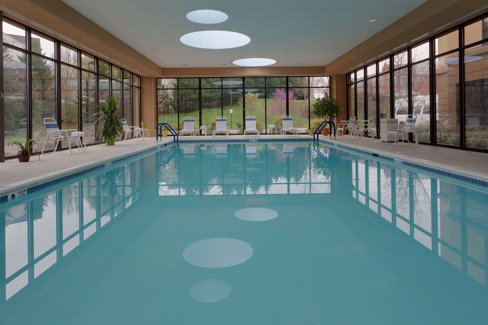 Hampton Inn Warrenton - photo 31