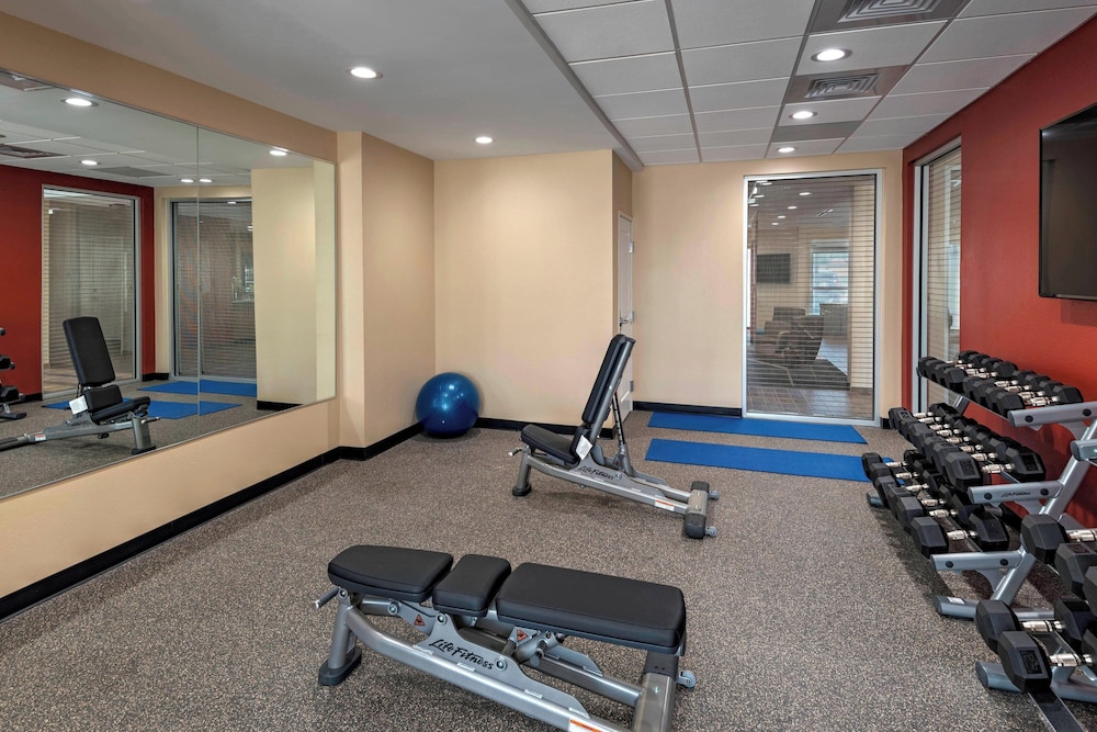 Towneplace Suites Baton Rouge Port Allen - photo 19