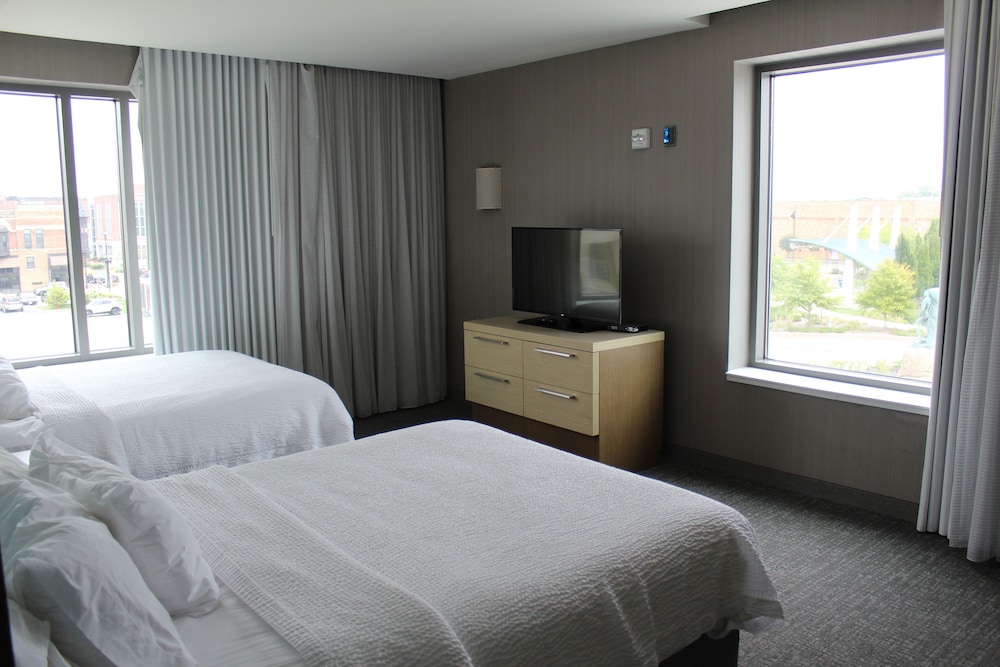 Courtyard Muncie at Horizon Convention Center - photo 6