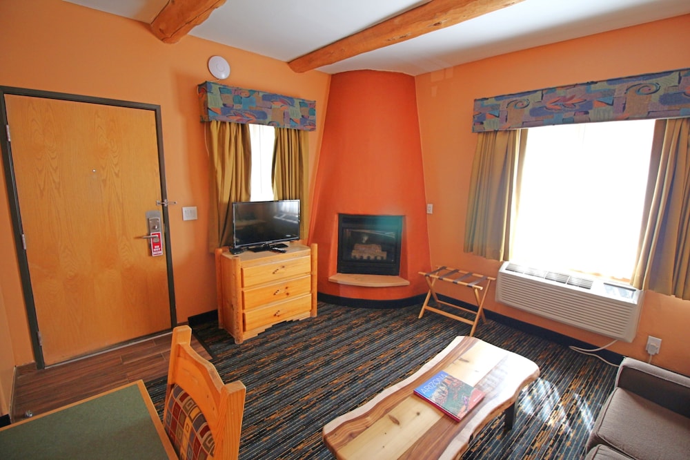 Southwest Inn at Sedona - photo 17