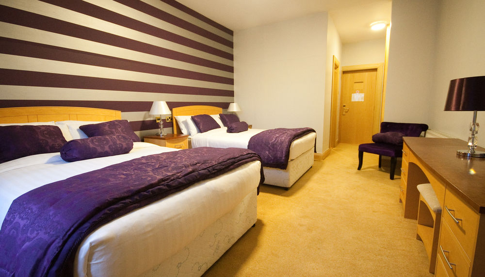 Dublin Airport Manor By Thekeycollections