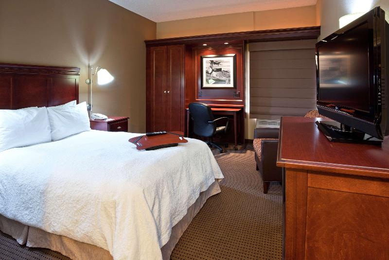 Hampton Inn Rockford - photo 44