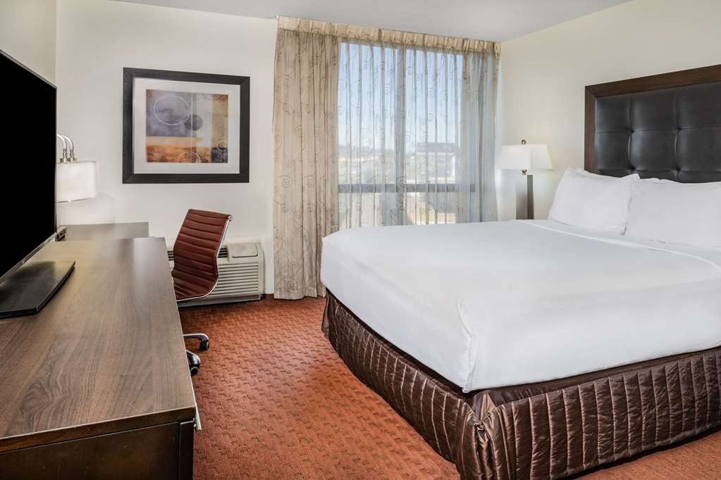 Wyndham Sacramento - photo 15