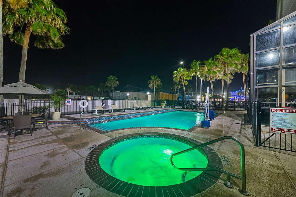 Comfort Suites Beachside - photo 35