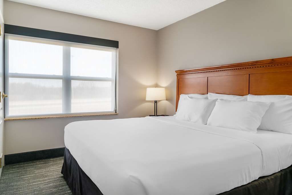 Country Inn & Suites by Radisson Rossford Toledo South - photo 27