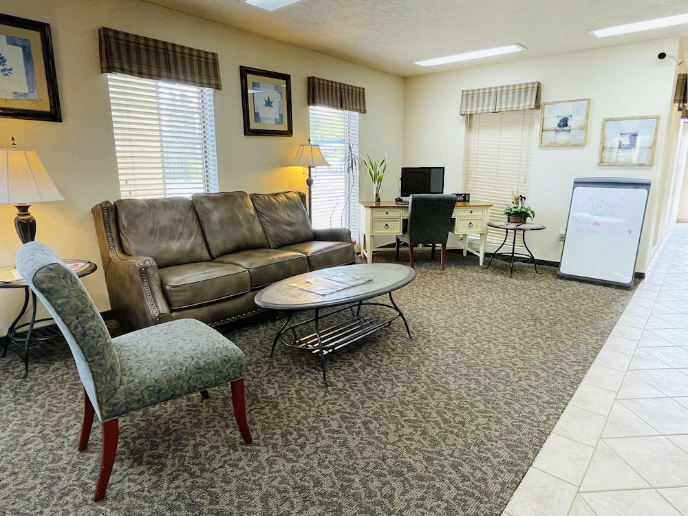 America's Best Value Inn Sandpoint - photo 2