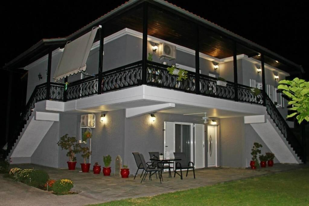 Meteora Countryside Villa — 4-Star Luxury Hotel in Kalampaka, Greece