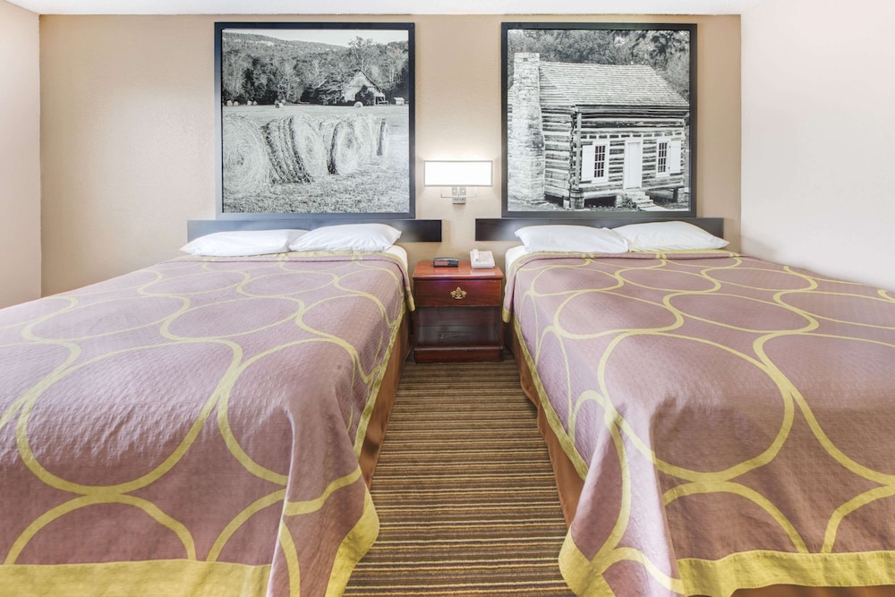 Super 8 by Wyndham Neosho - photo 31