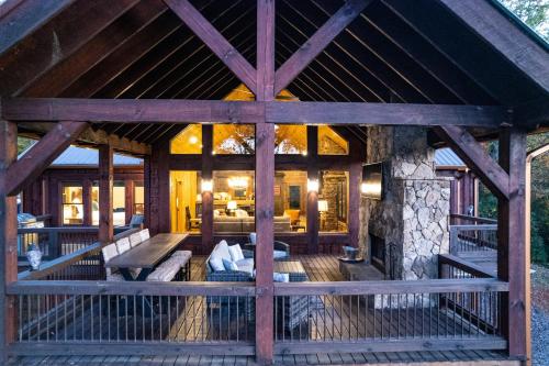 Whiskey Mountain in Blue Ridge, United States