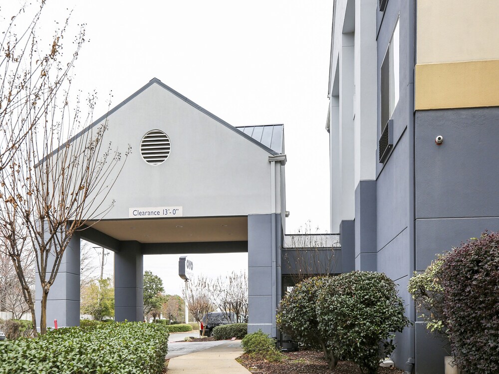 Quality Inn & Suites Jackson - photo 31