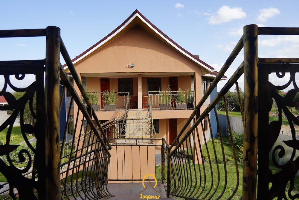 Jaqanaz Resort — Naro Moru — photo 4