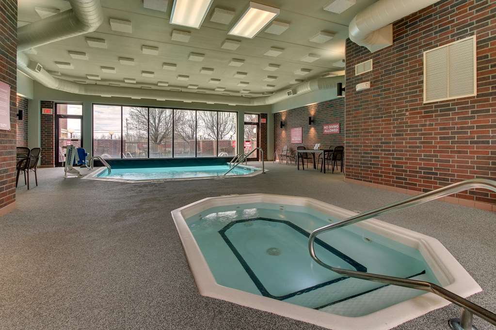 Drury Inn & Suites Poplar Bluff - photo 38
