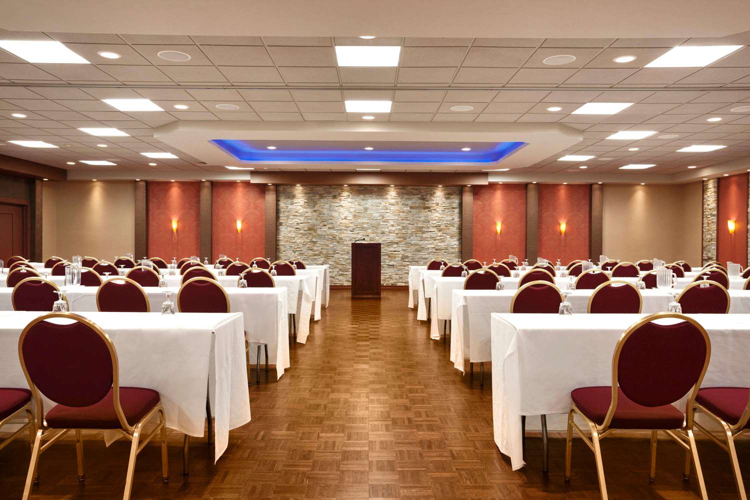 Holiday Inn Newark Intl Airport North - photo 26