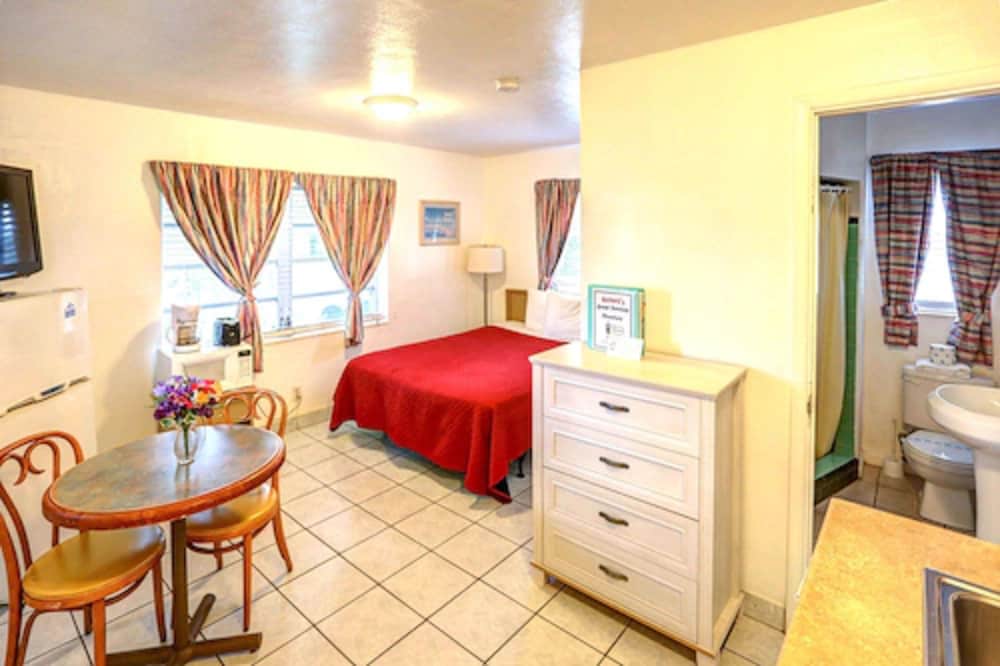 Richard's Pet Friendly Motel - photo 10