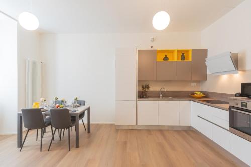 ManaraQuattro apartament in Como near the center with free parking Lake Como — 4-Star Luxury Hotel in Como, Italy