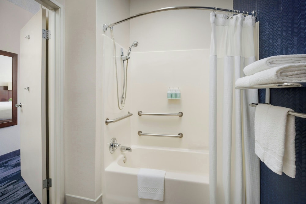 Fairfield Inn by Marriott Philadelphia Airport - photo 23
