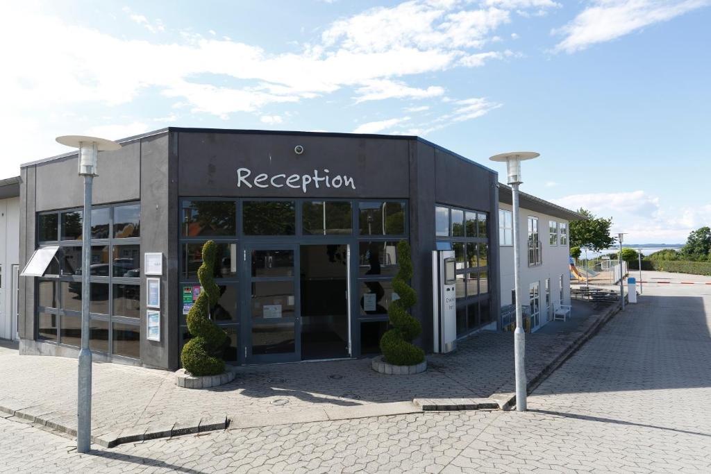 CampOne Bøjden Strand — 5-Star Luxury Hotel in Faaborg, Denmark