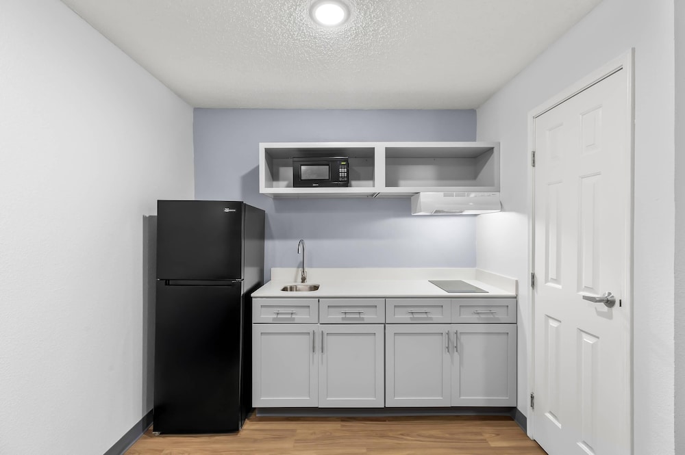Birch Hill Suites Lakeland - photo 24