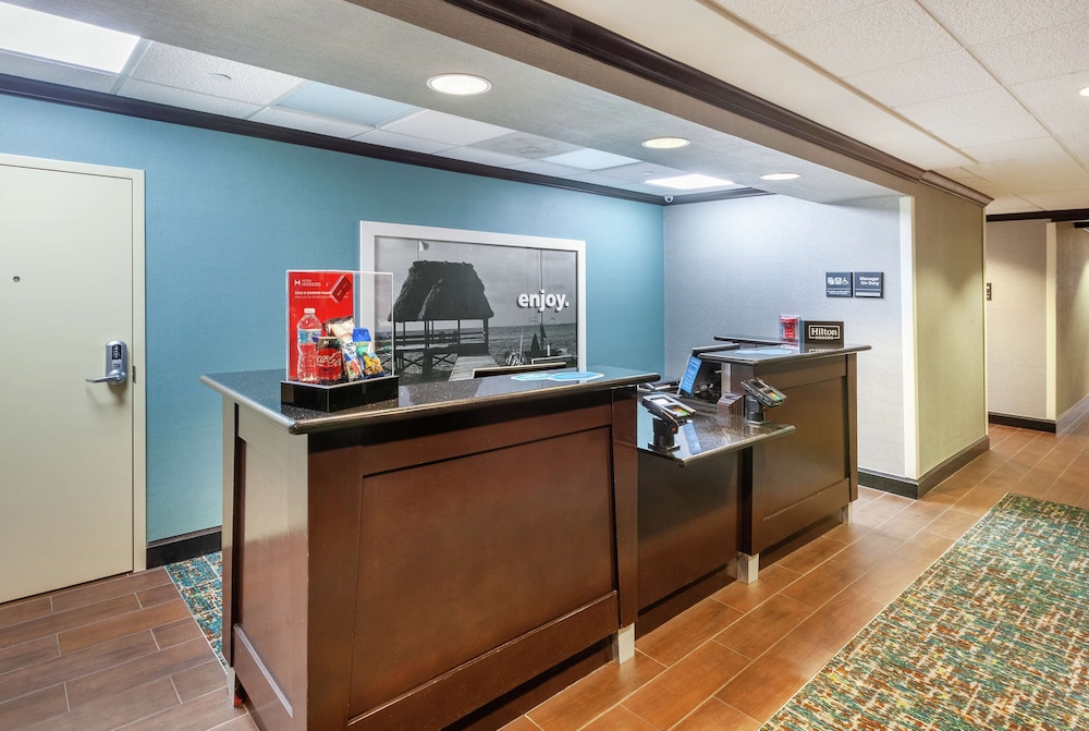 Hampton Inn & Suites Houston League City - photo 2