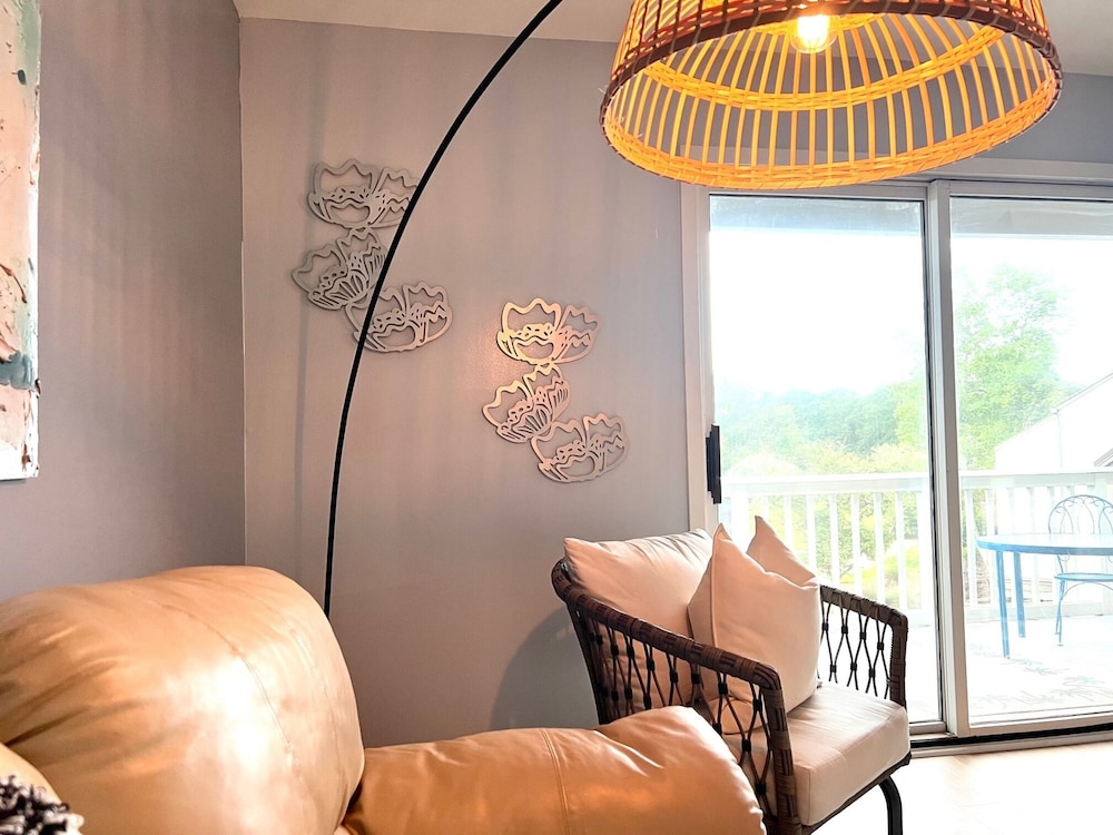 Top Floor Beach Retreat Tennis Courts Views 1812 in Seabrook Island, United States