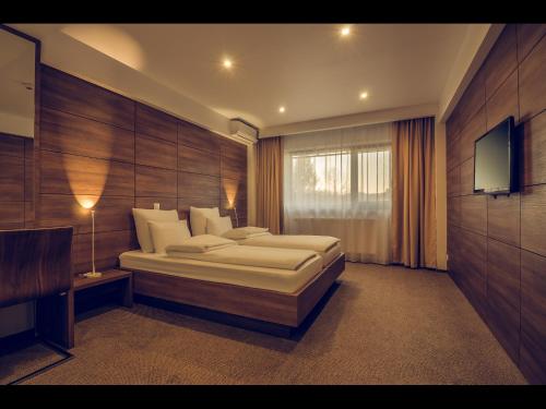 Hotel Oscar — Urlati — photo 4