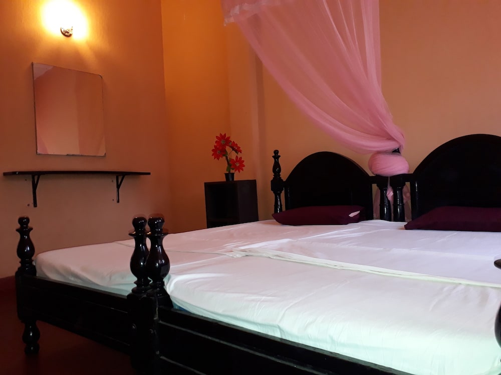 Shahira Hotel - last minute hotel in Trincomalee