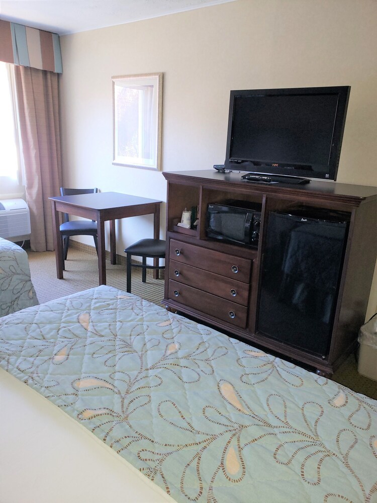Baymont by Wyndham Branson Theatre District - photo 53